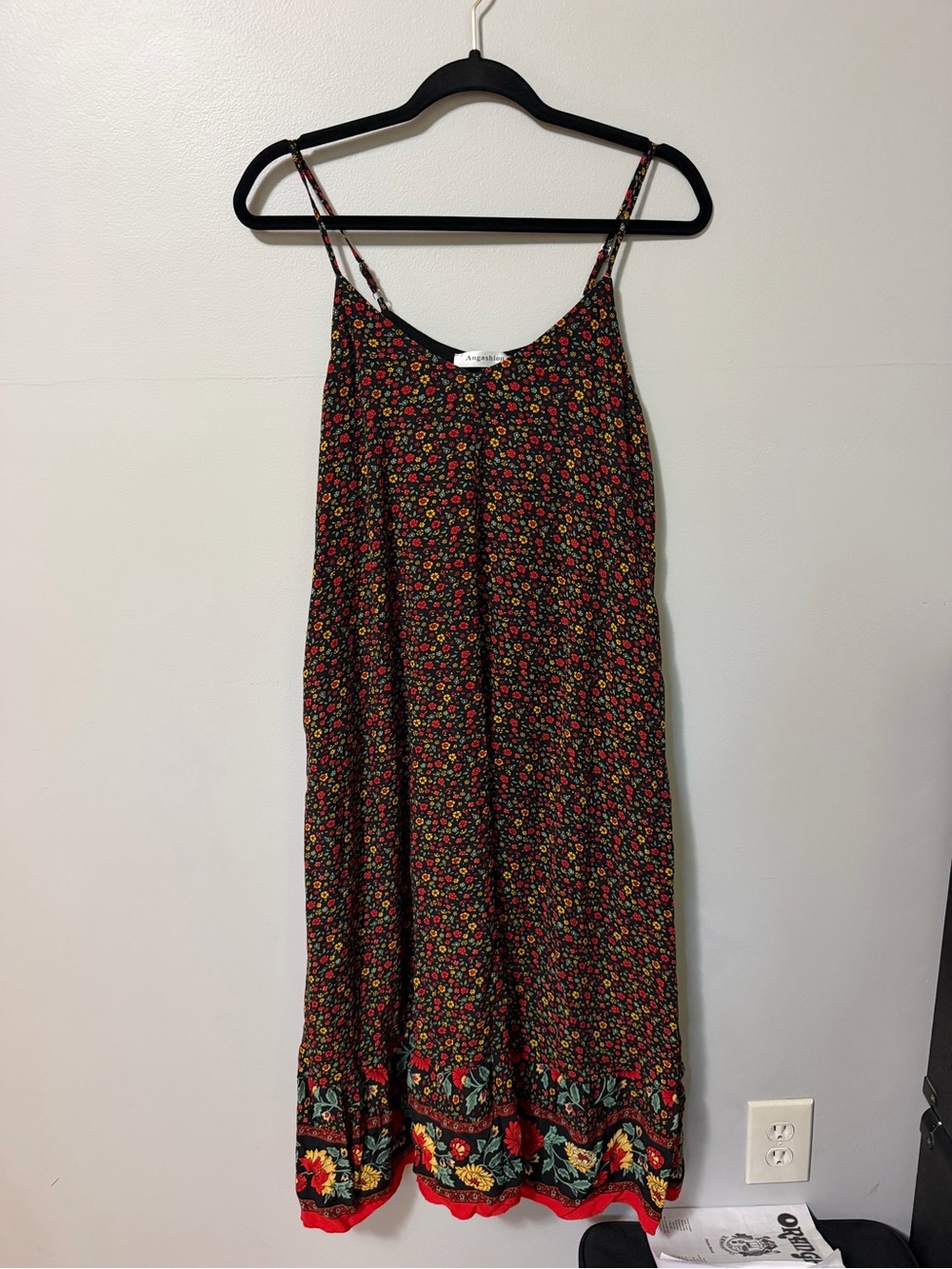 Angashion Women’s Small Black Floral Maxi Dress Boho Spaghetti Strap Sundress